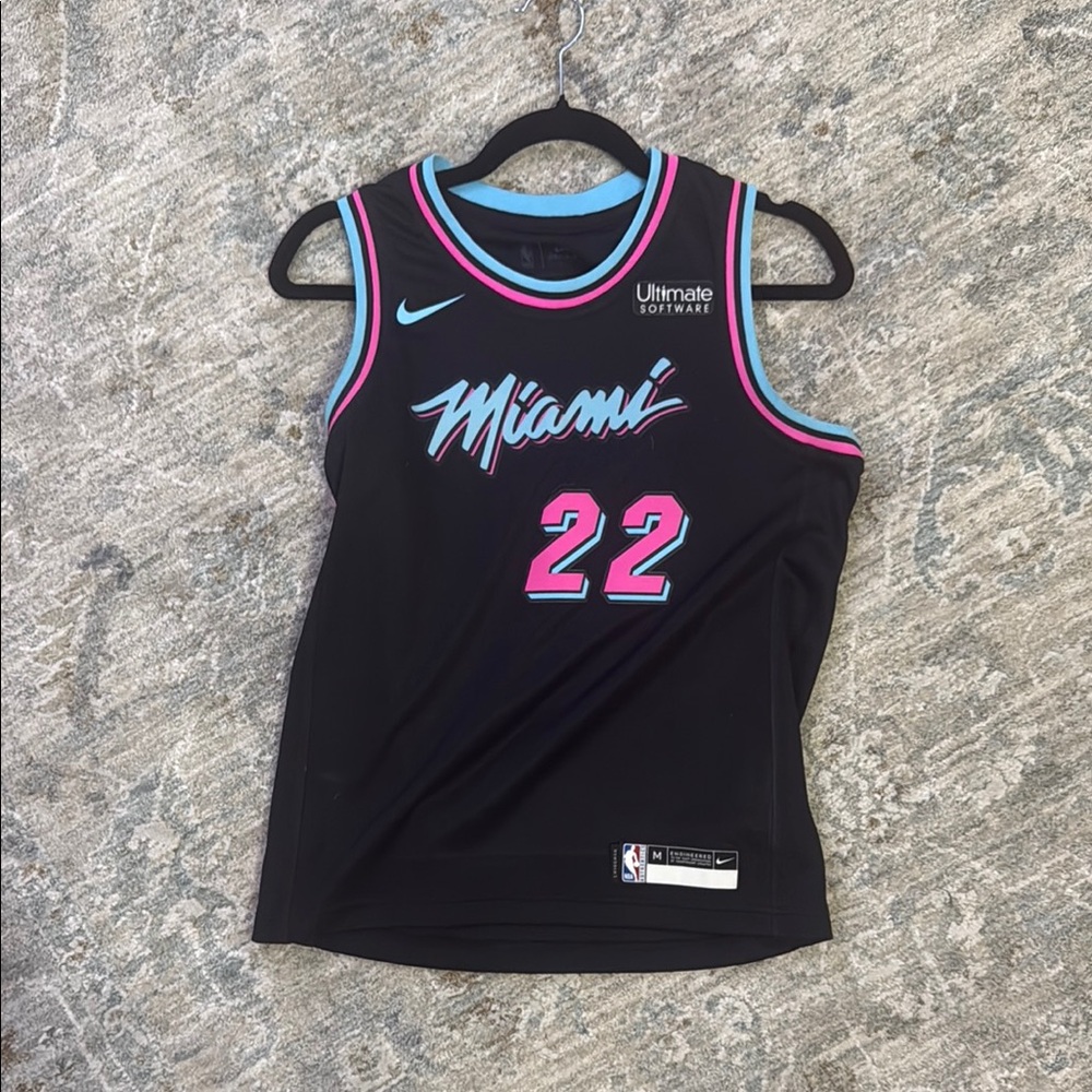 Miami Heat Jersey - Butler Boys Medium